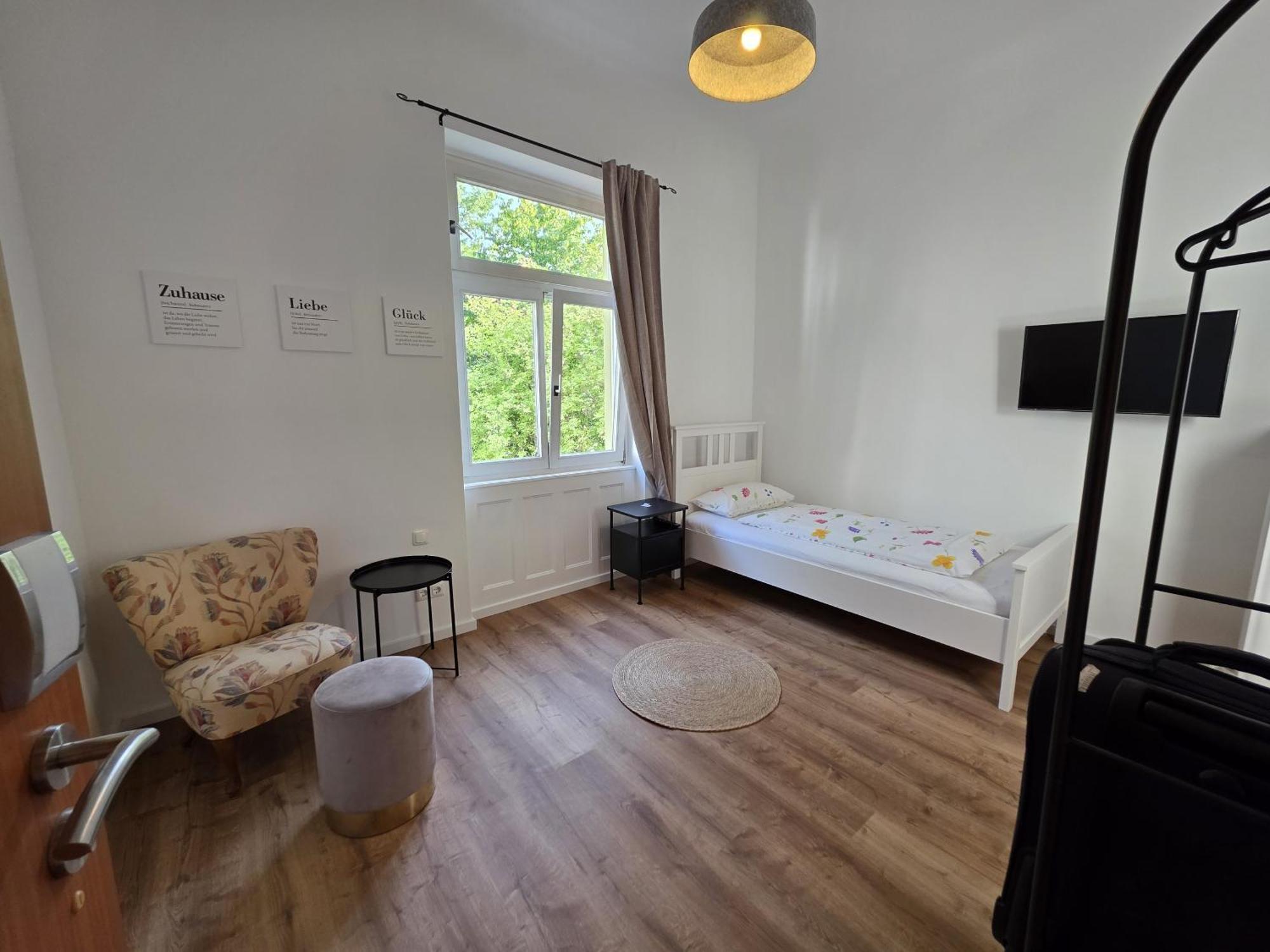 Single Room Private Bathroom